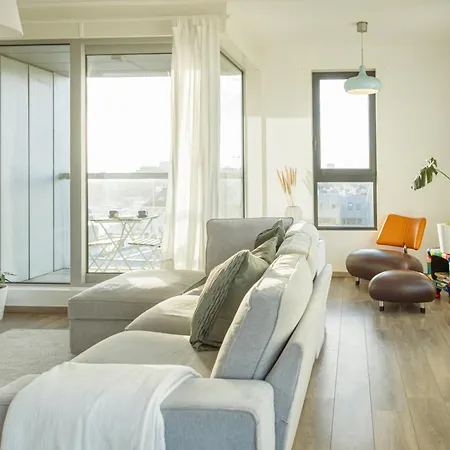App Met Uitzicht Op 't Mas En Ondergrondse Parking Apartment *